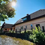 Creekside House K 모지례