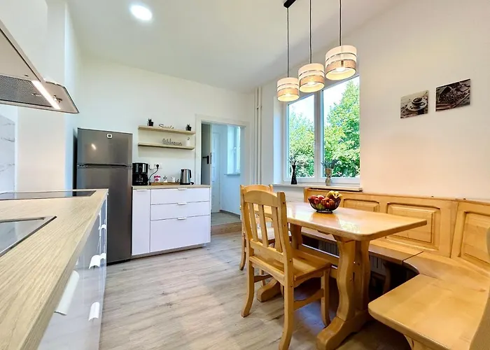 Creekside House K モジリェ